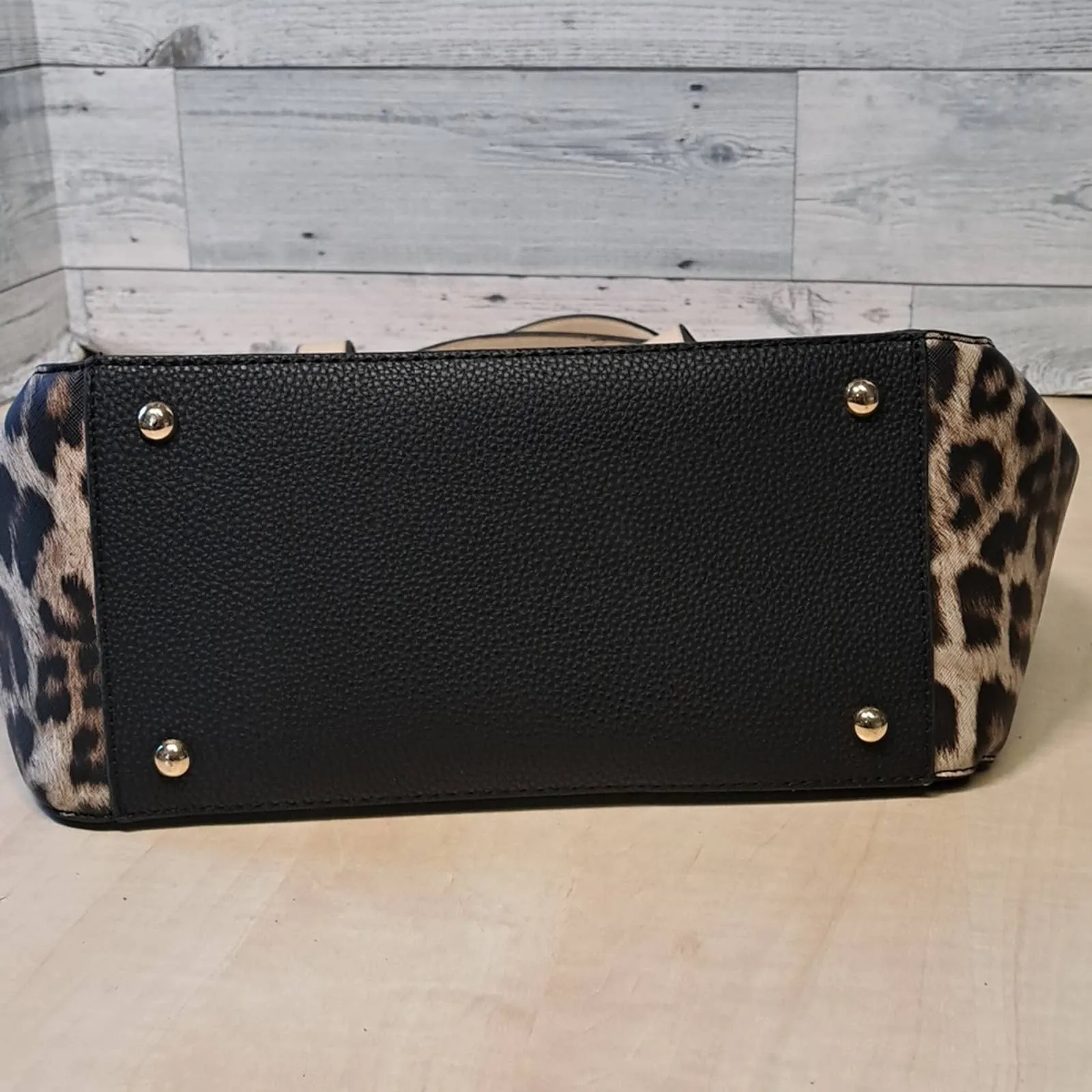 Adrienne Vittadini Lenora Leopard Tote