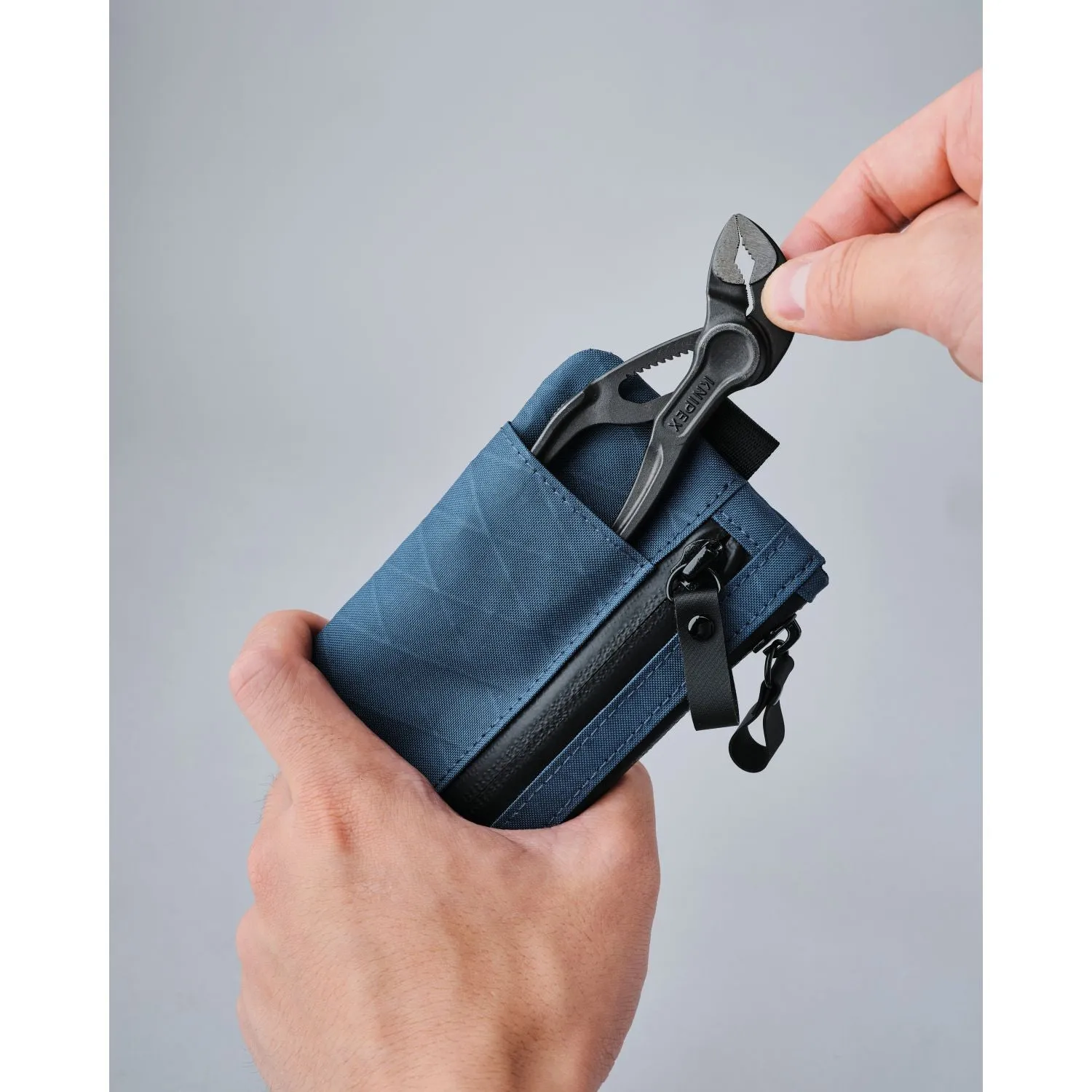 ALPAKA Zip Pouch Pro