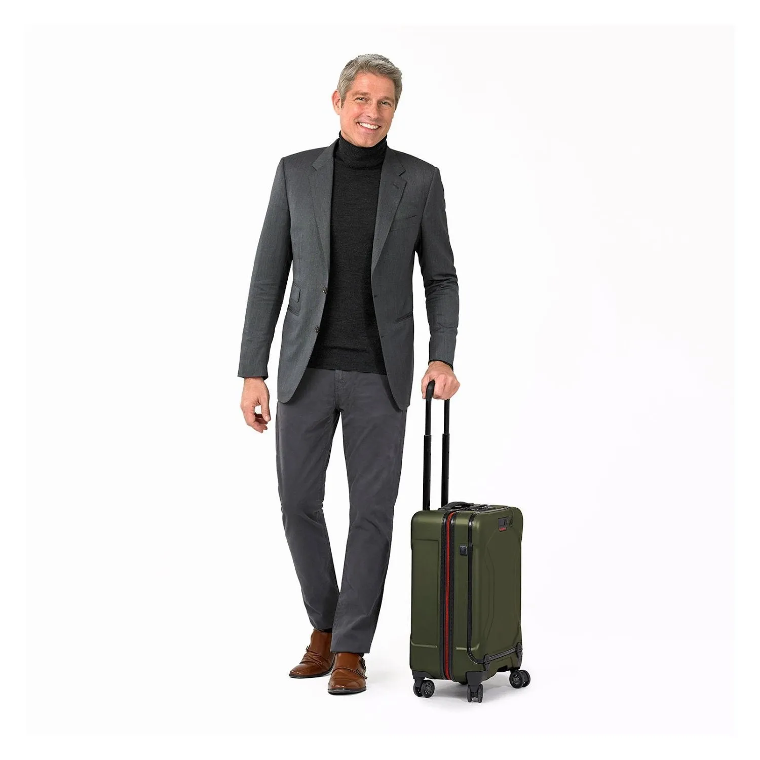 Briggs & Riley Torq 2.0 International Carry-On Luggage Spinner