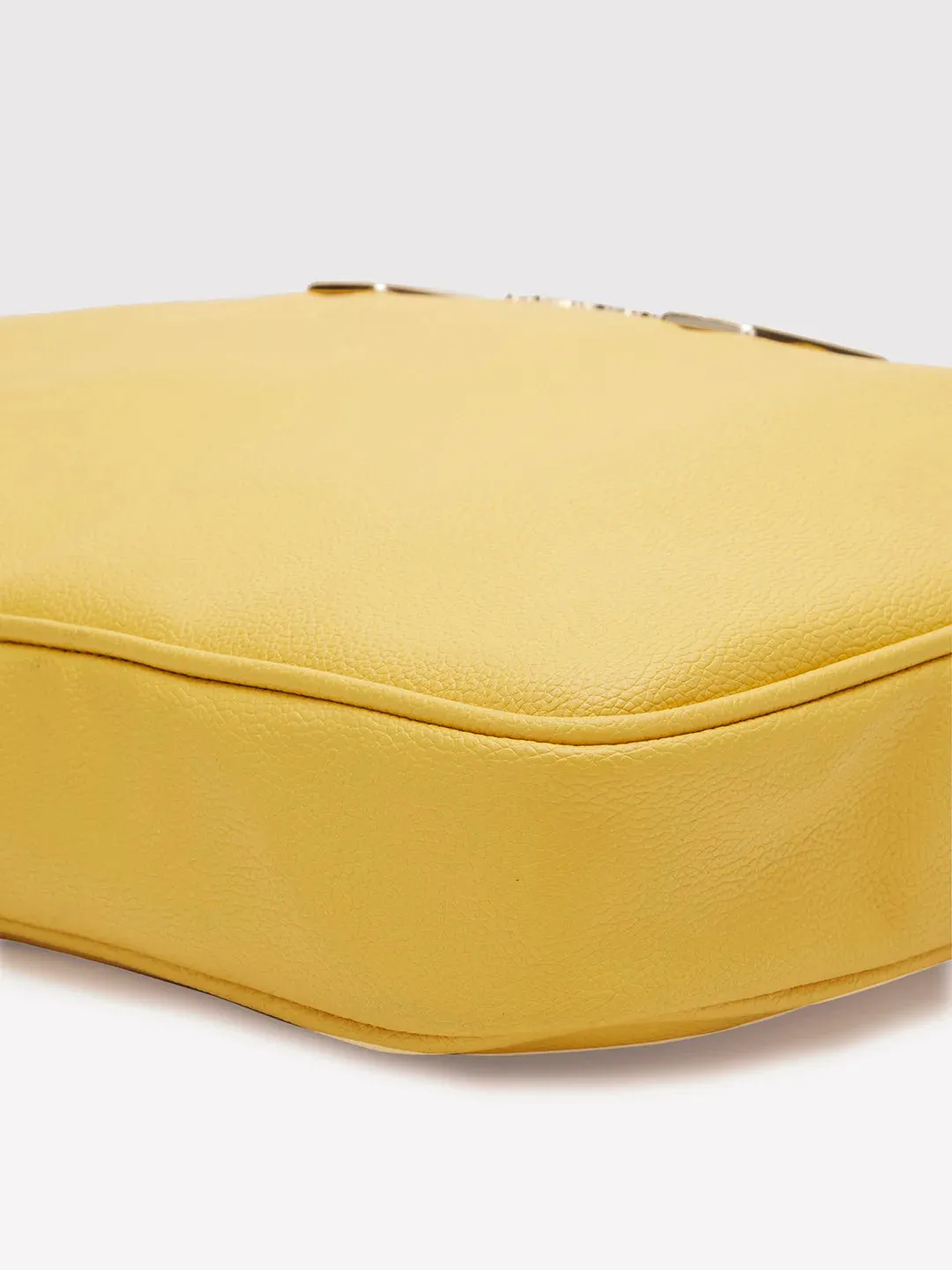 Caprese Cora Laptop Tote Large Ochre