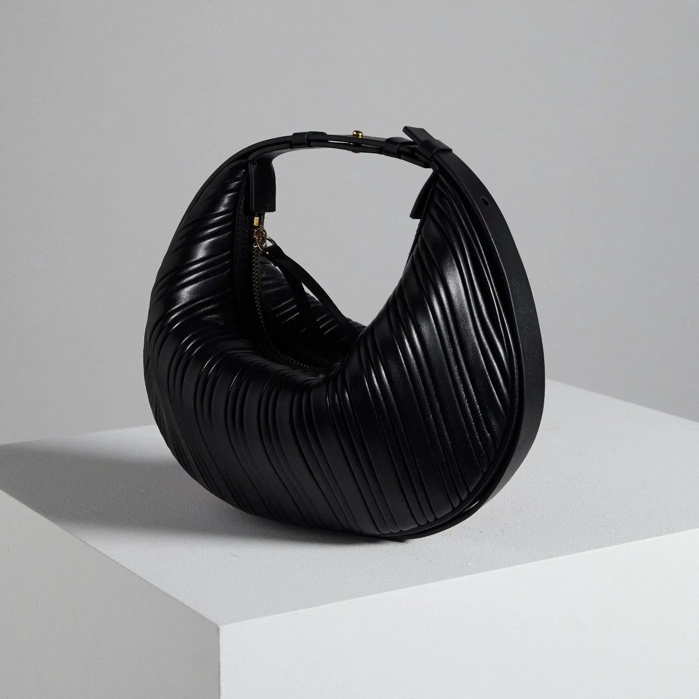 Cookie 28 Pleated Black Shoulder Bag (PRE-ORDER)