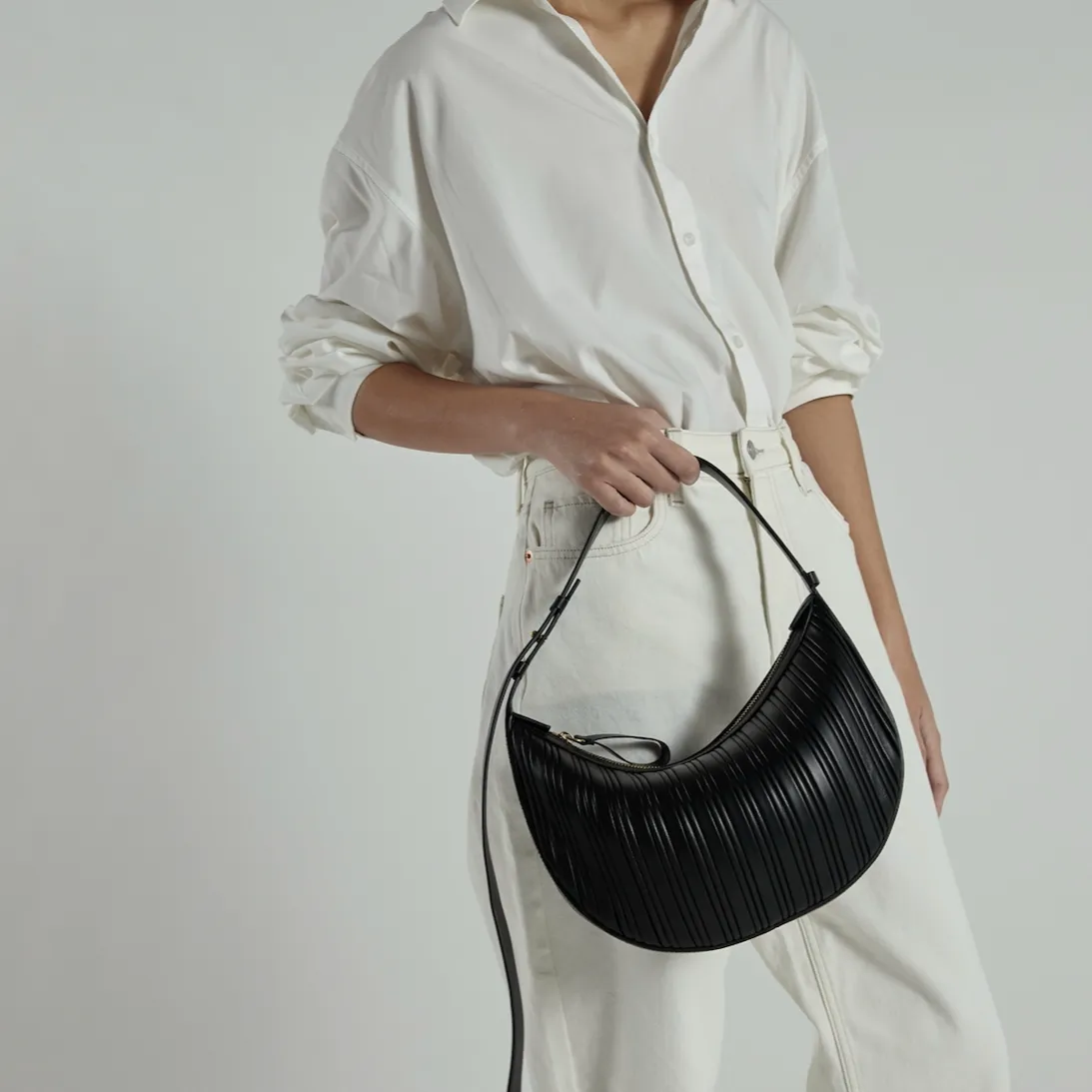 Cookie 28 Pleated Black Shoulder Bag (PRE-ORDER)